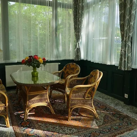 Haniel Edmund Apartment *