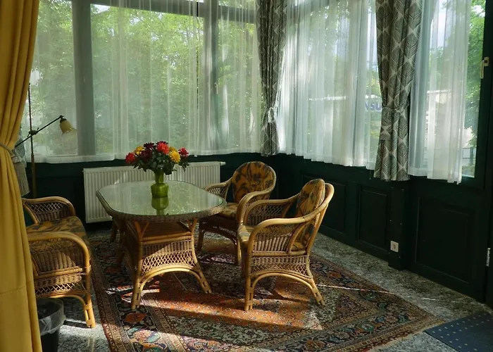 Haniel Edmund Apartment *